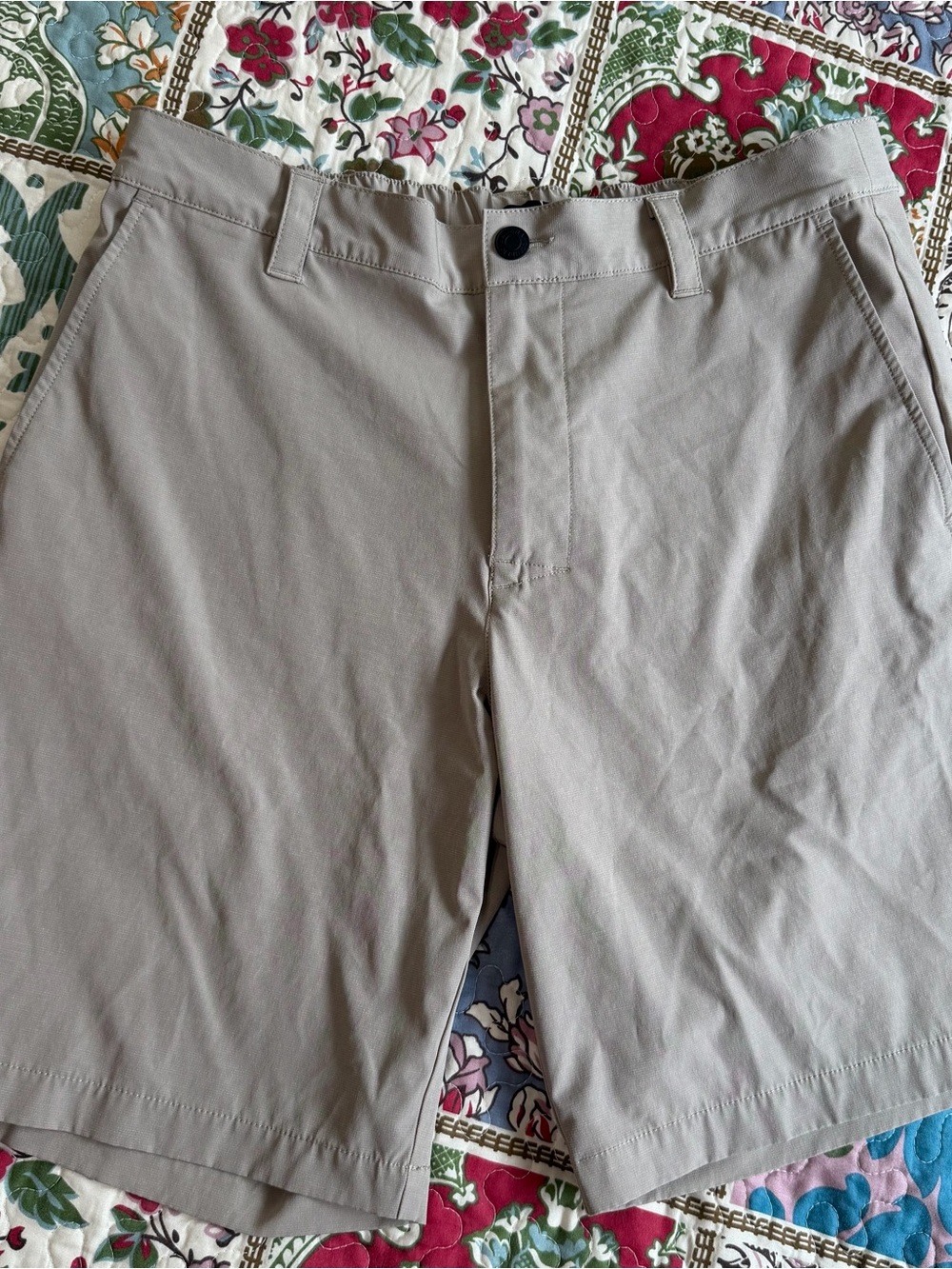 Banana Republic Stretch Performance Golf Shorts Khaki Tan Size 34